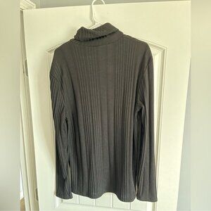 Men’s Black Turtleneck Sweater